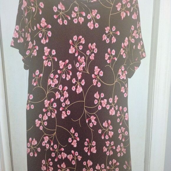 Pink and Black Ruffled Flutter Sleeve Tunic - Picture 8 of 12